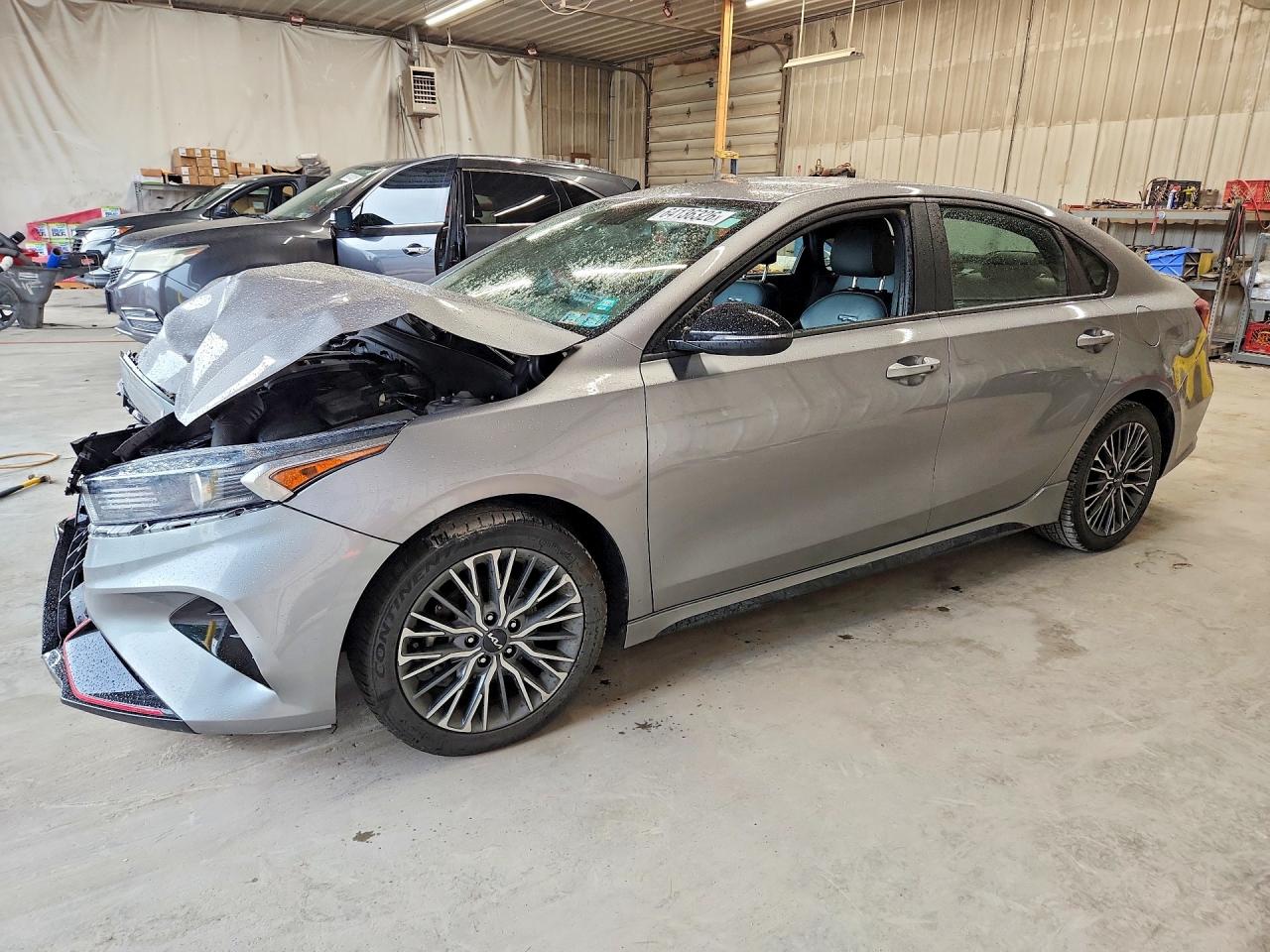 2023 KIA FORTE GT LINE