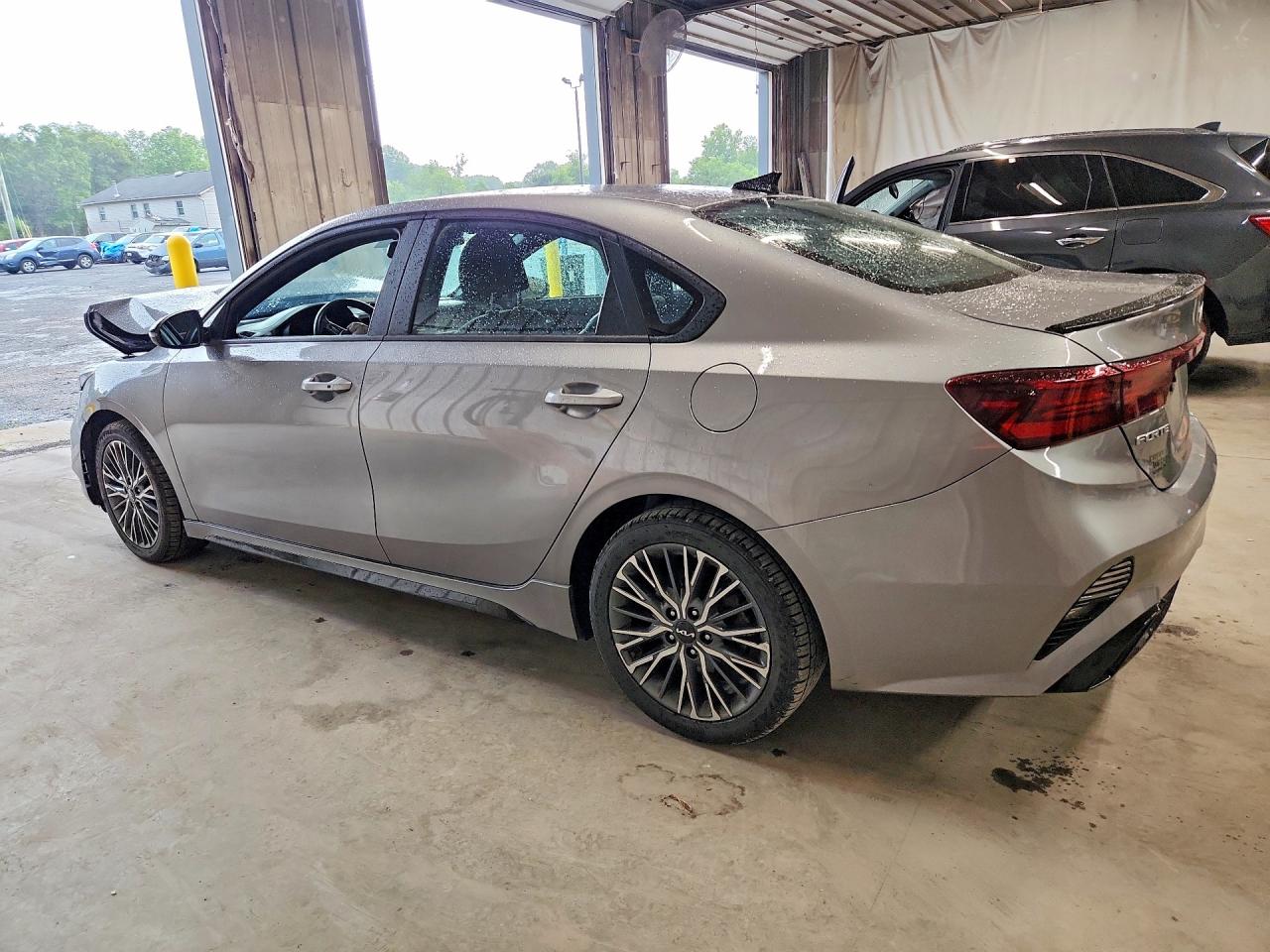 2023 KIA FORTE GT LINE — снимка 2