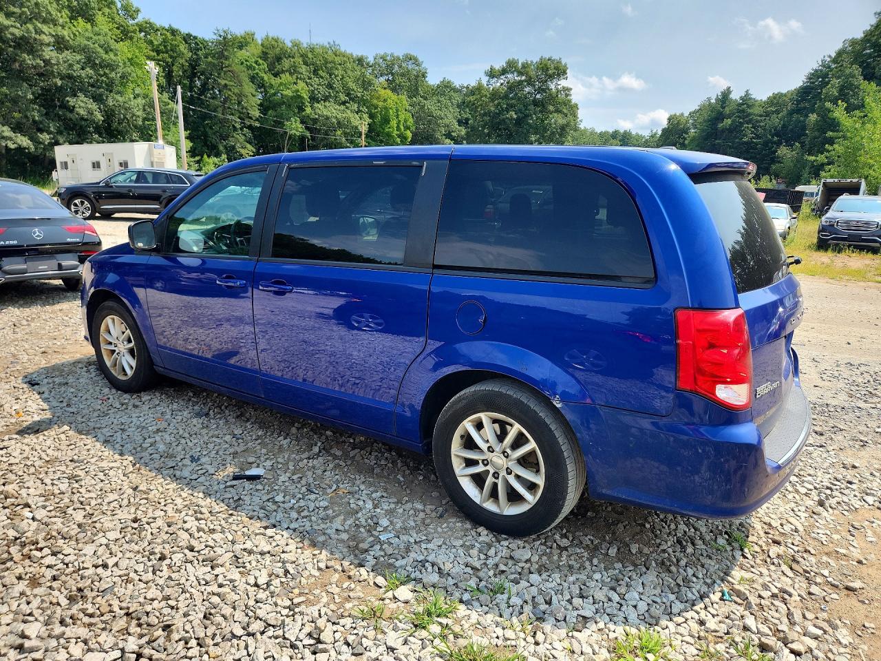 2019 DODGE GRAND CARAVAN GT — снимка 2