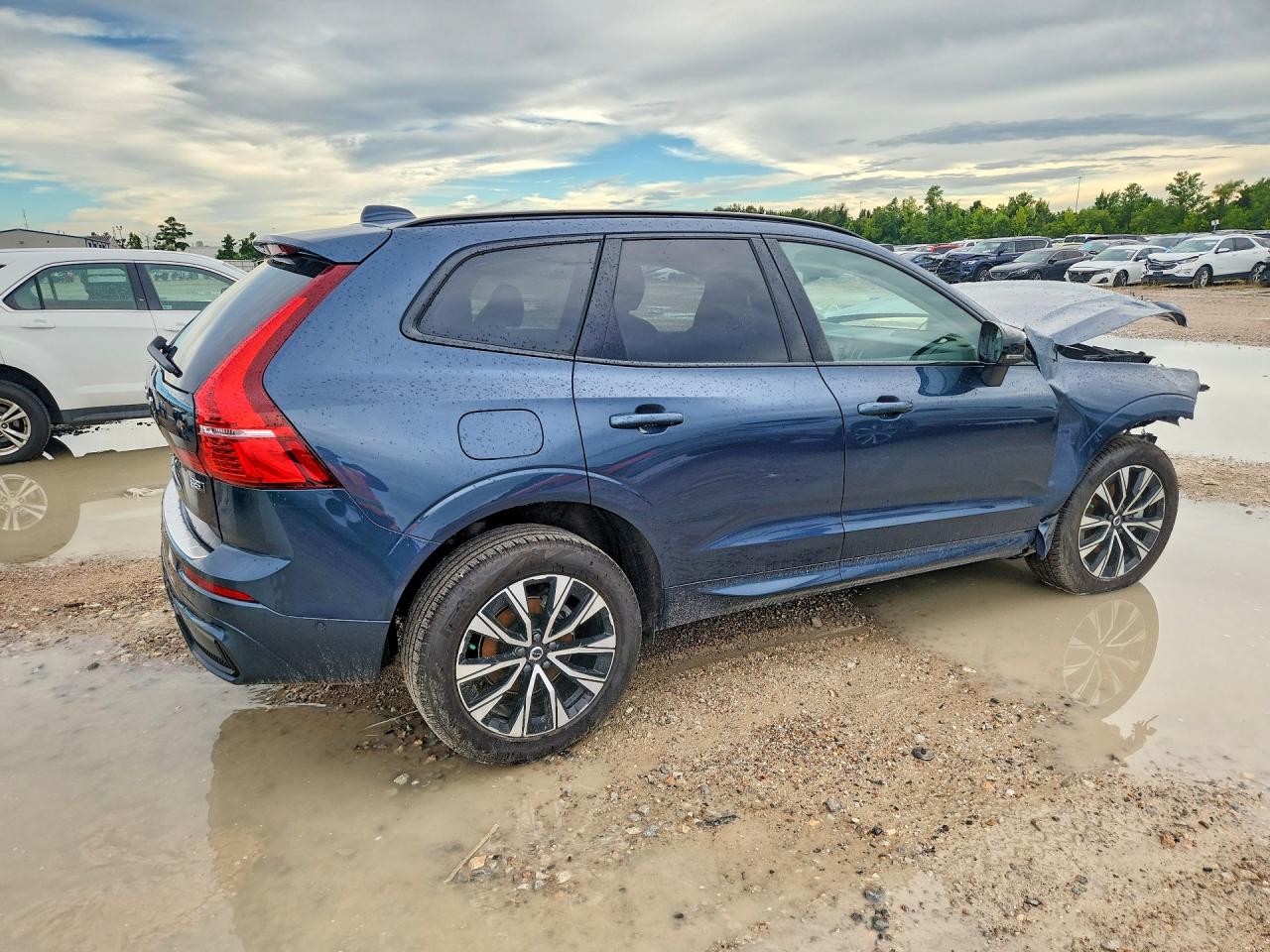 2025 VOLVO XC60 PLUS — снимка 3