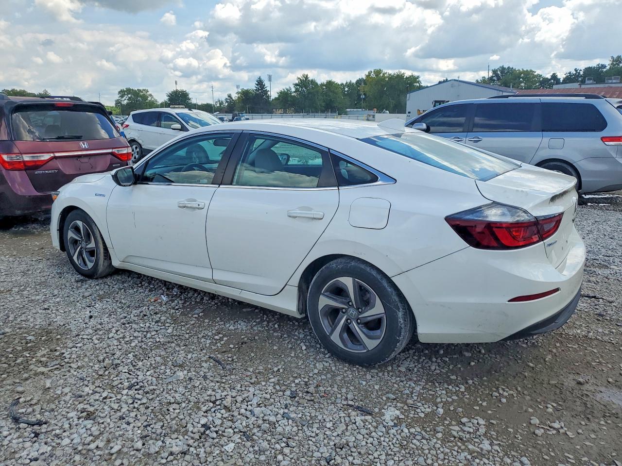 2019 HONDA INSIGHT EX — снимка 2