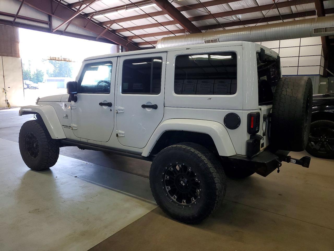 2015 JEEP WRANGLER UNLIMITED SAHARA — снимка 2