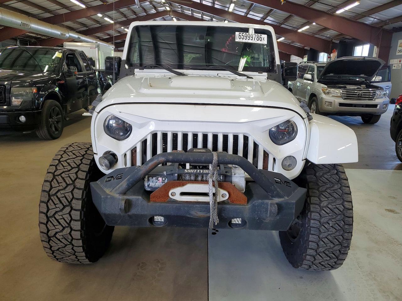 2015 JEEP WRANGLER UNLIMITED SAHARA — снимка 5