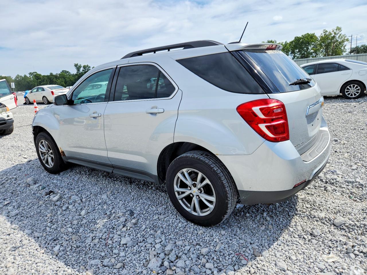 2017 CHEVROLET EQUINOX LT — снимка 2