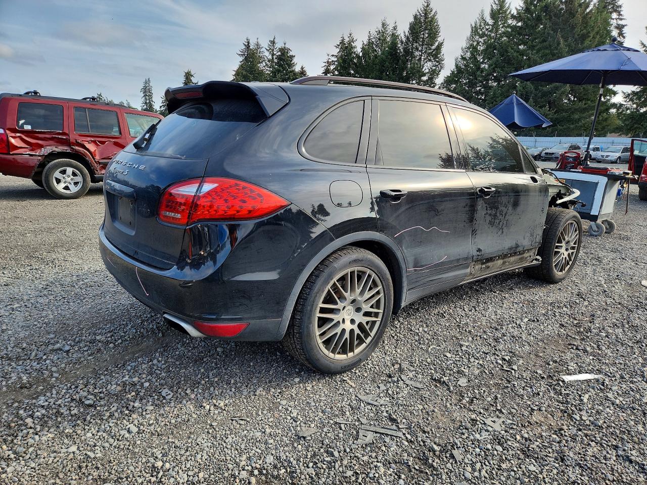 2013 PORSCHE CAYENNE S — снимка 3