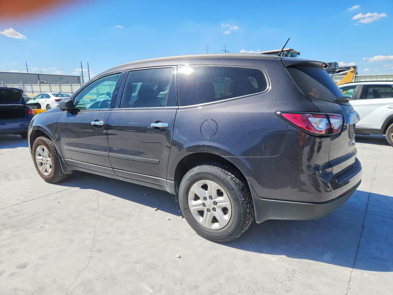 2016 CHEVROLET TRAVERSE LS — снимка 2