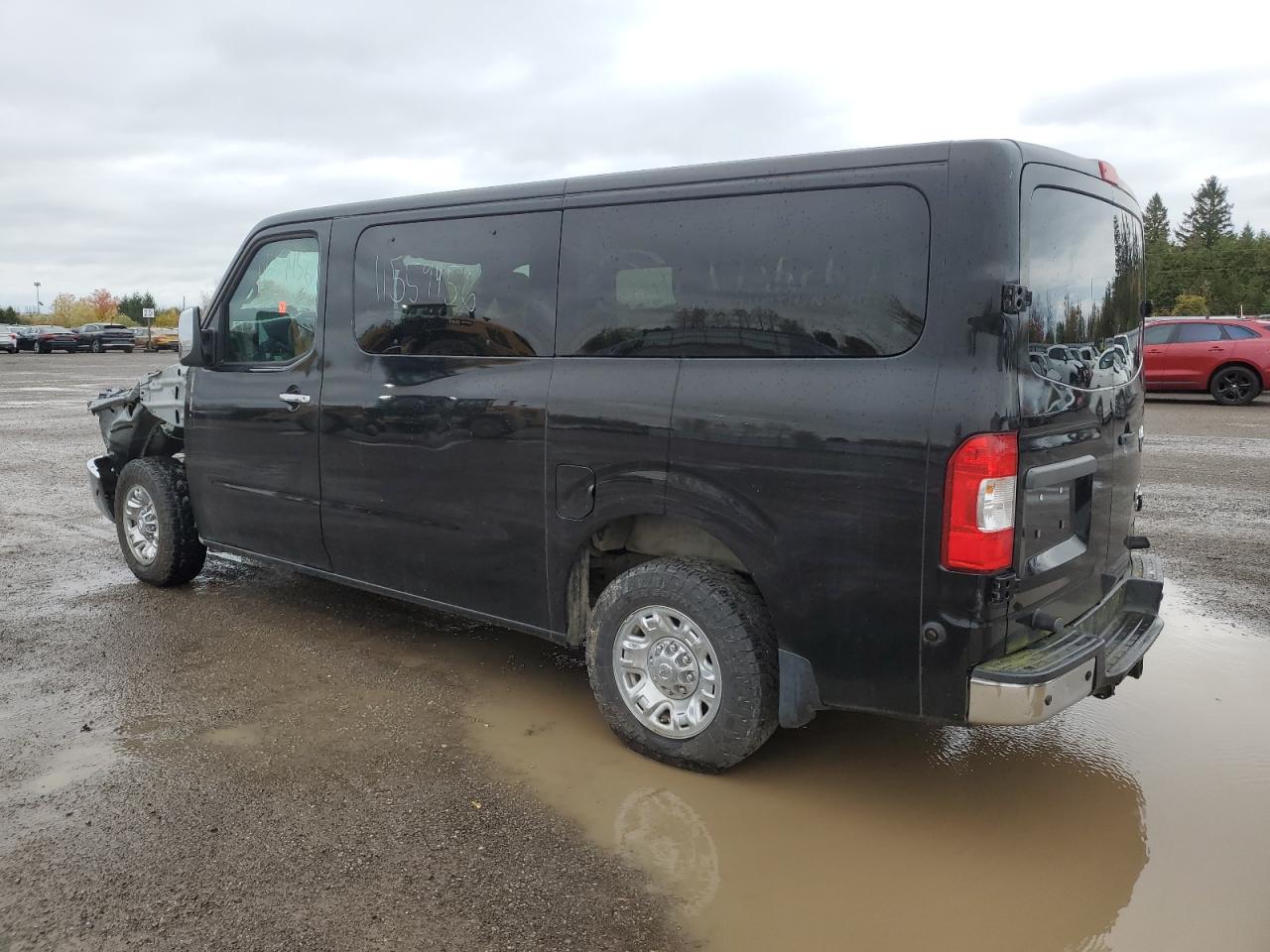 2017 NISSAN NV 3500 S — снимка 2