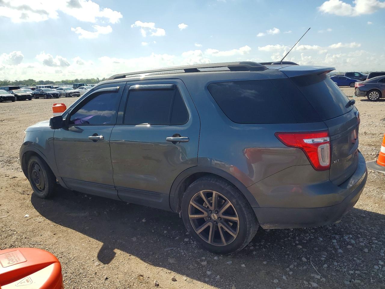 2015 FORD EXPLORER XLT — снимка 2