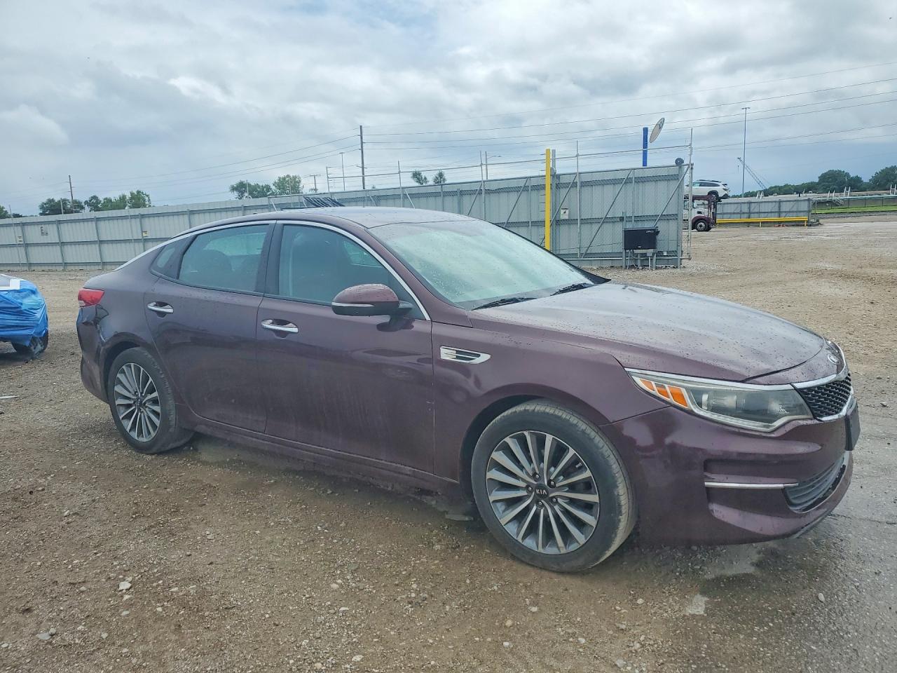 2017 KIA OPTIMA LX — снимка 4