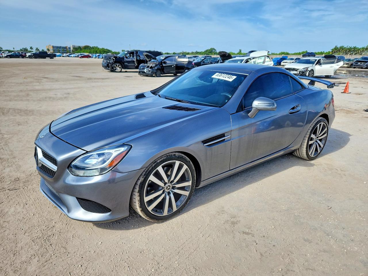 2017 MERCEDES-BENZ SLC 300