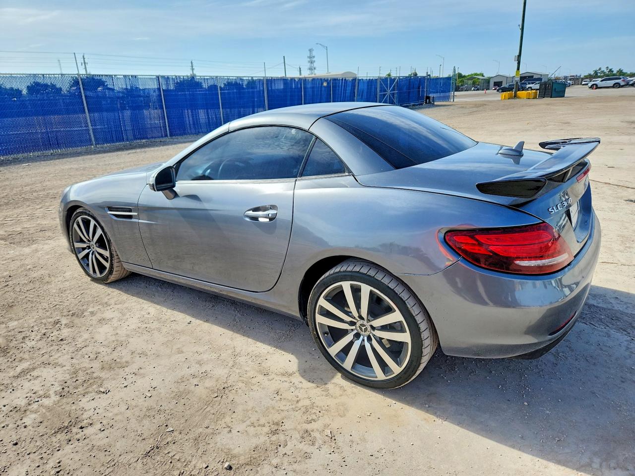 2017 MERCEDES-BENZ SLC 300 — снимка 2