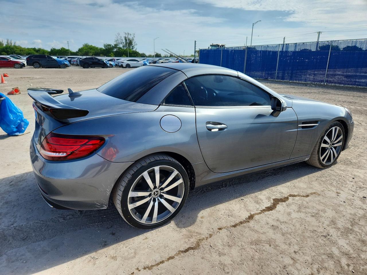 2017 MERCEDES-BENZ SLC 300 — снимка 3