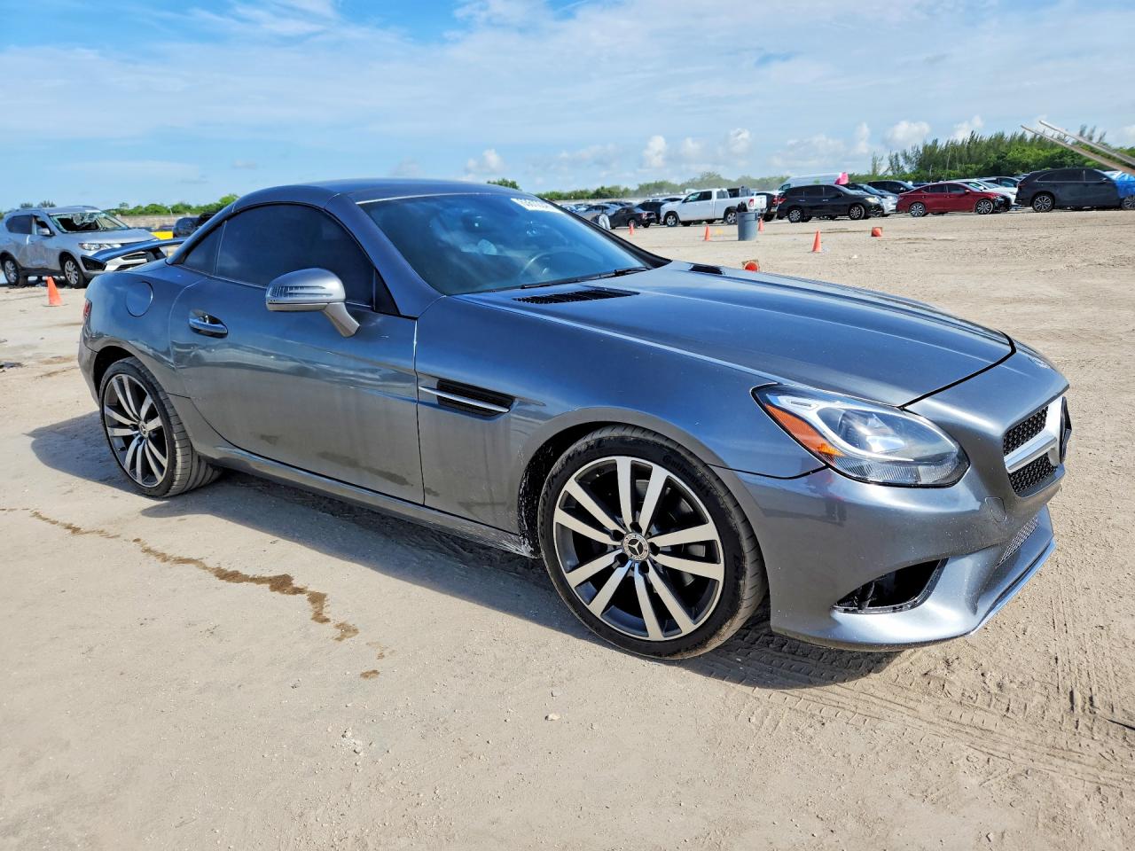 2017 MERCEDES-BENZ SLC 300 — снимка 4