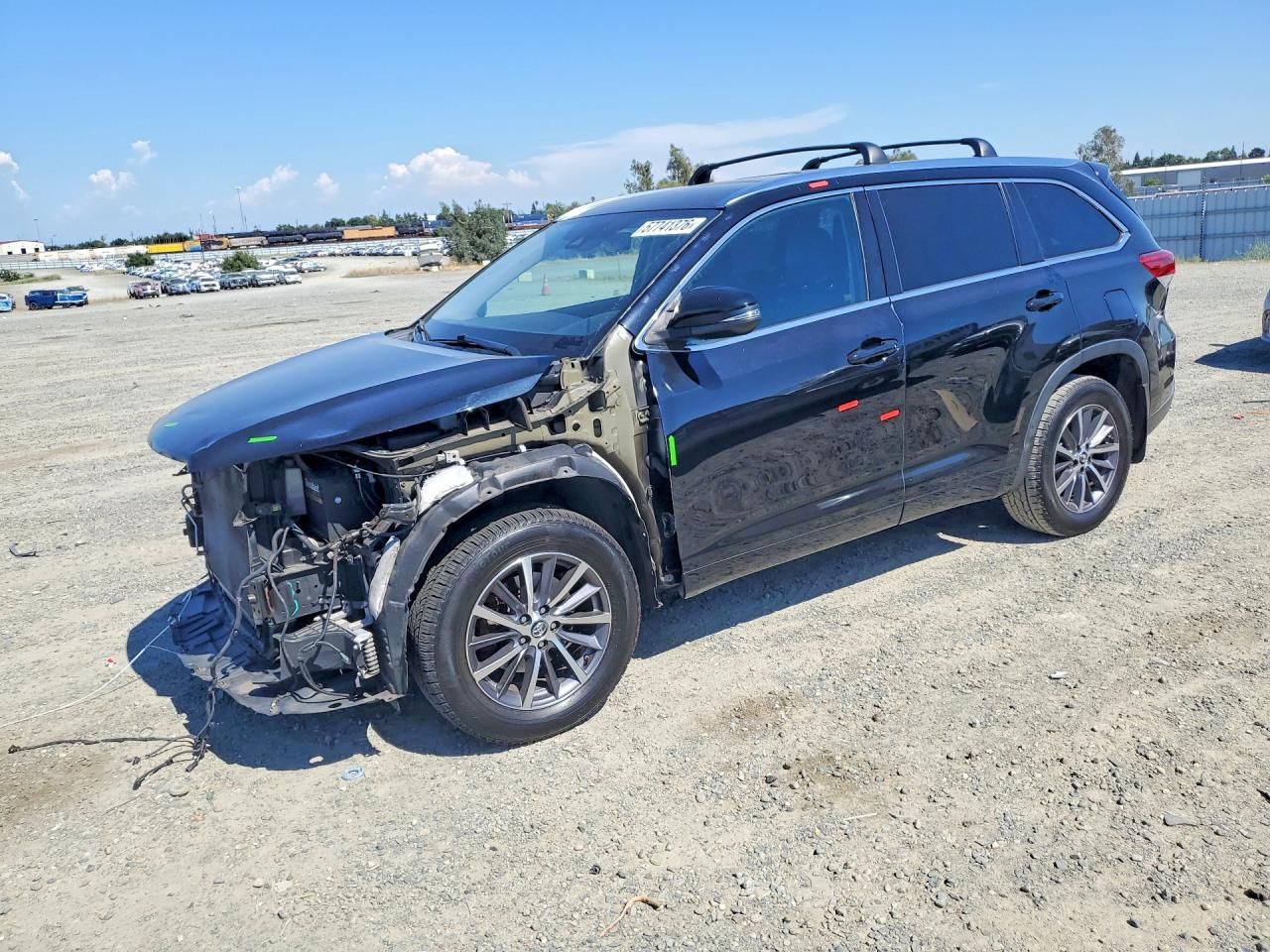 2018 TOYOTA HIGHLANDER XLE