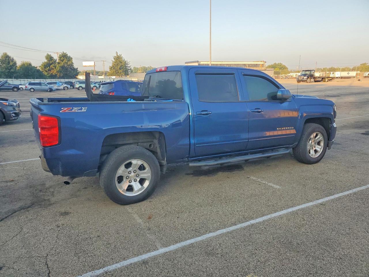 2017 CHEVROLET SILVERADO K1500 LT — снимка 3