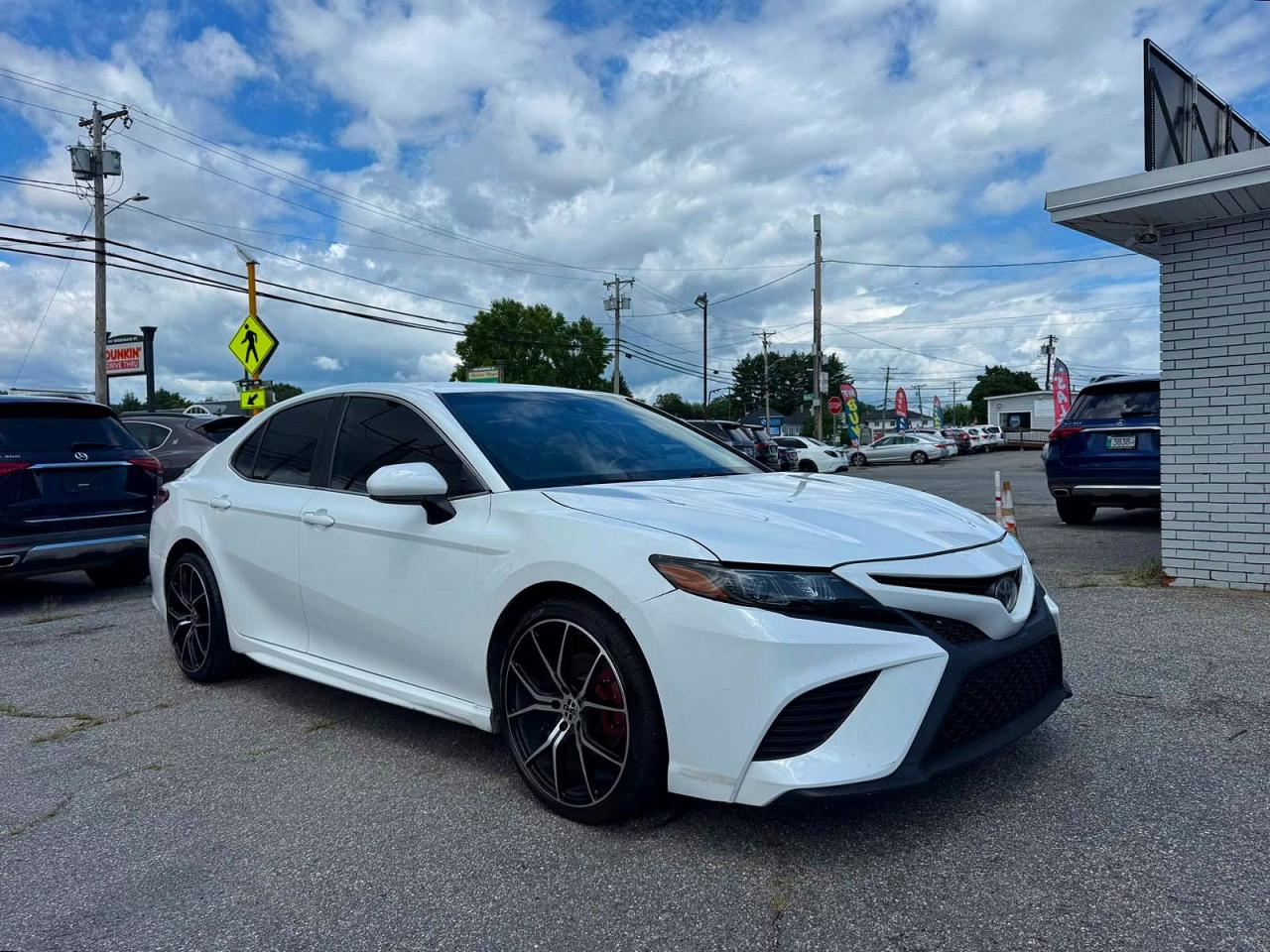 2020 TOYOTA CAMRY SE