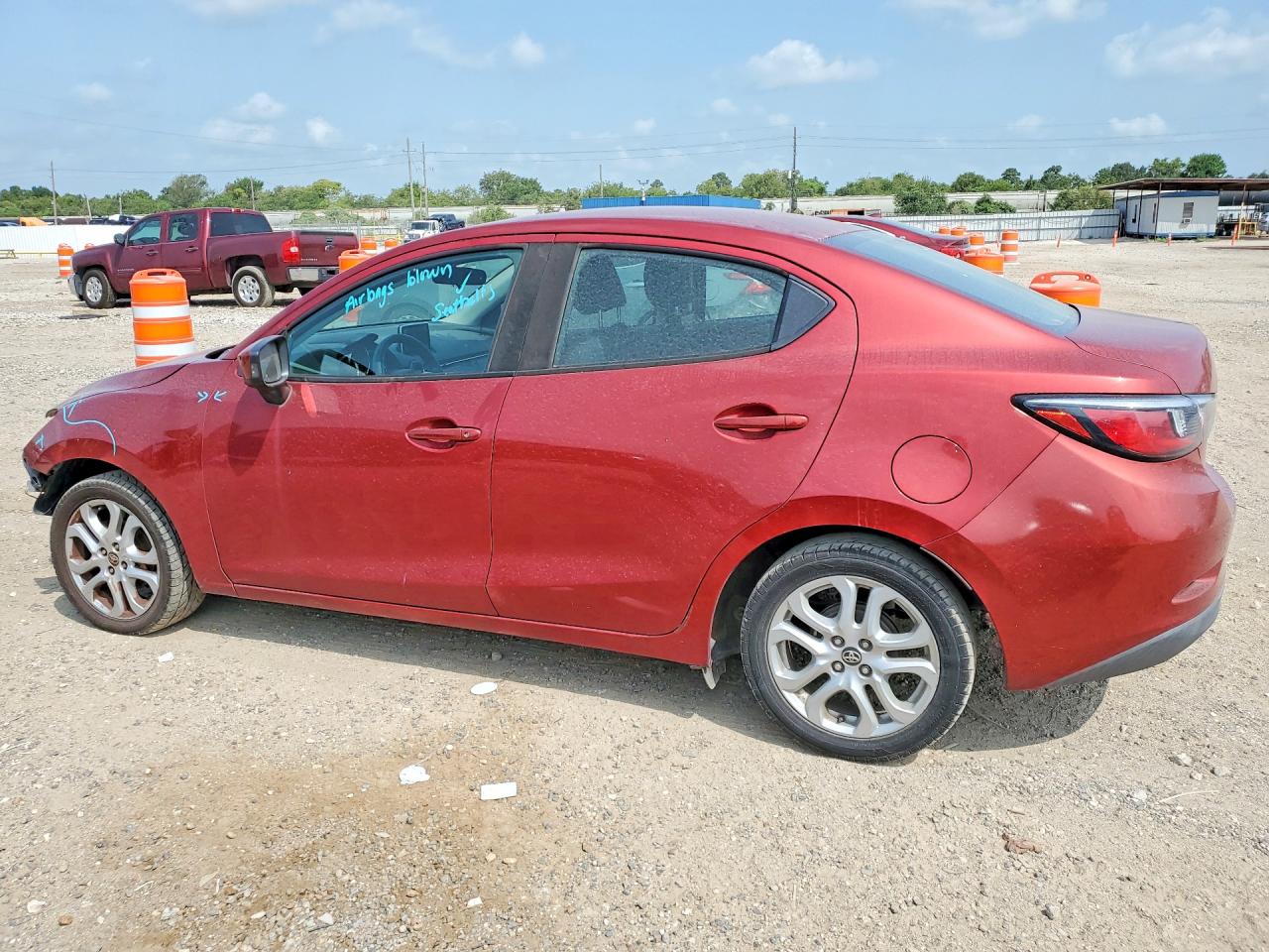 2017 TOYOTA YARIS IA BASE — снимка 2
