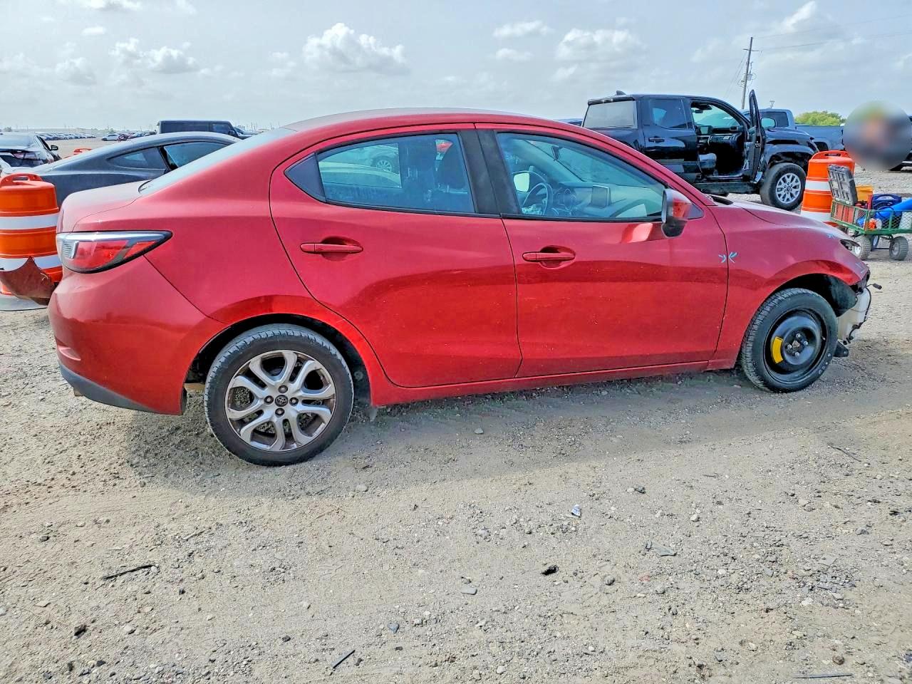 2017 TOYOTA YARIS IA BASE — снимка 3