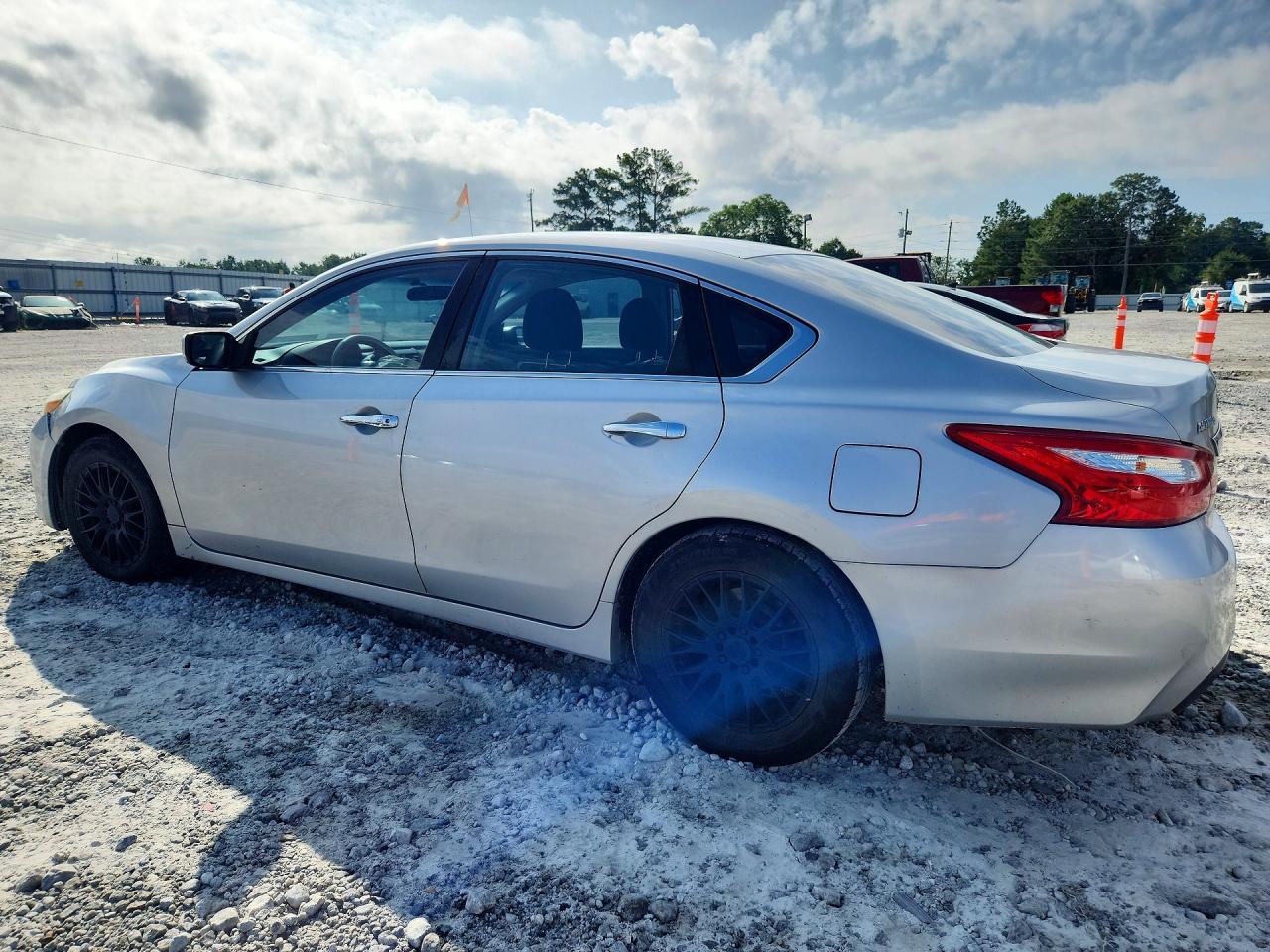 2017 NISSAN ALTIMA 2.5 S — снимка 2