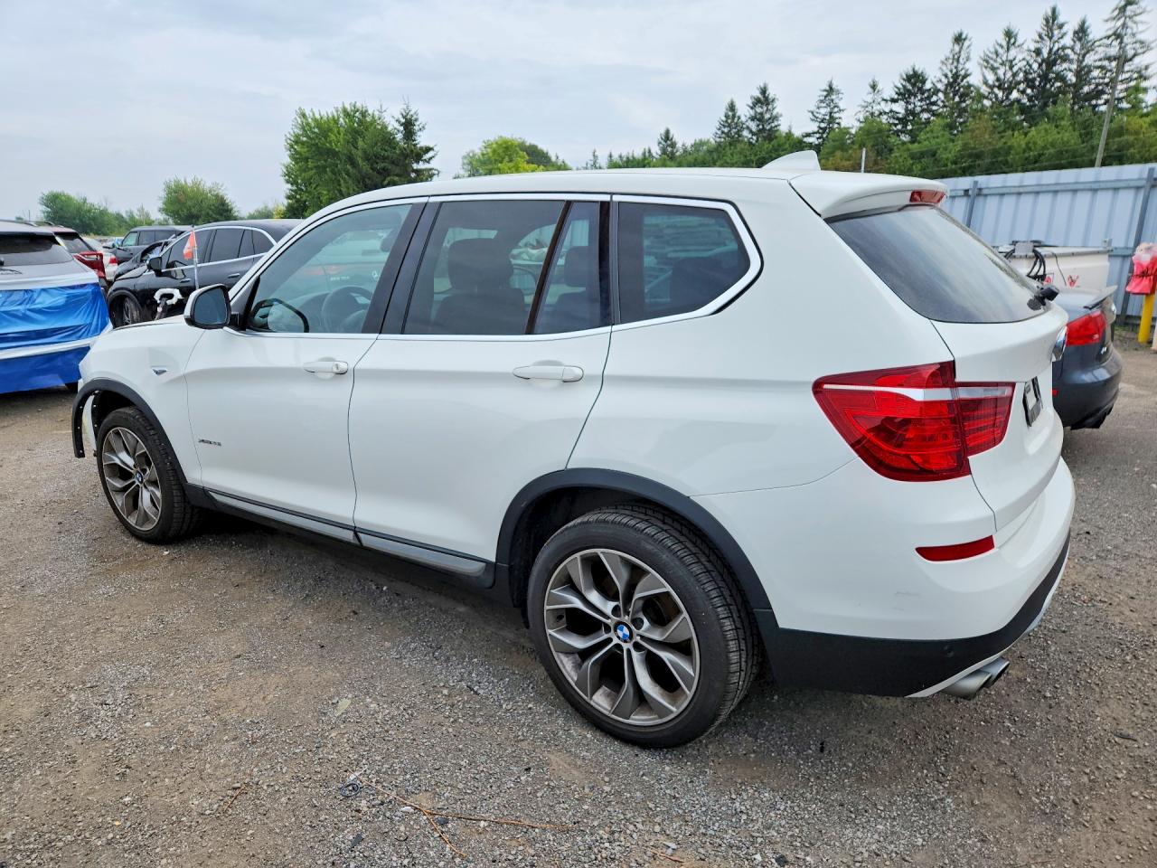 2017 BMW X3 XDRIVE28I — снимка 2