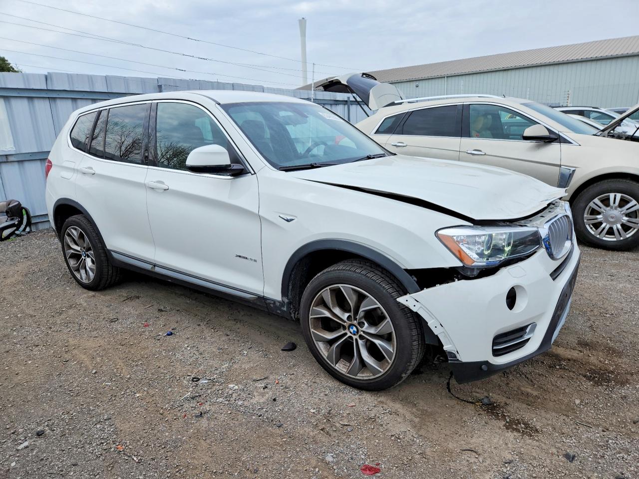 2017 BMW X3 XDRIVE28I — снимка 4