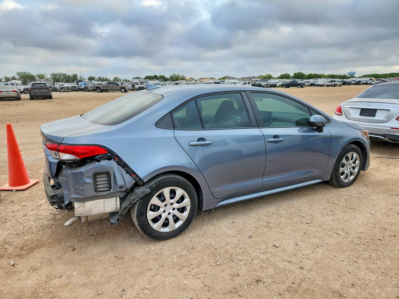 2020 TOYOTA COROLLA LE — снимка 3