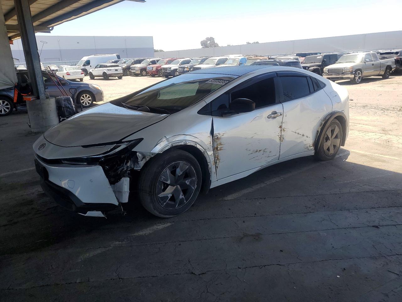 2024 TOYOTA PRIUS LE