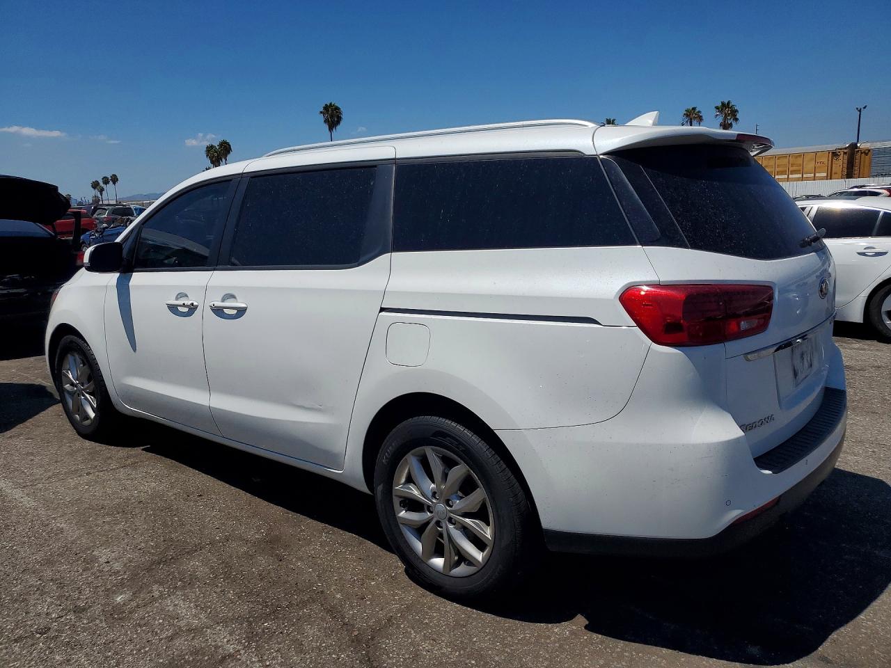 2020 KIA SEDONA EX — снимка 2