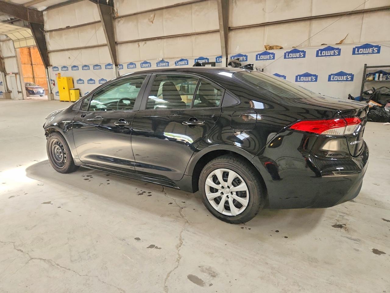 2025 TOYOTA COROLLA LE — снимка 2