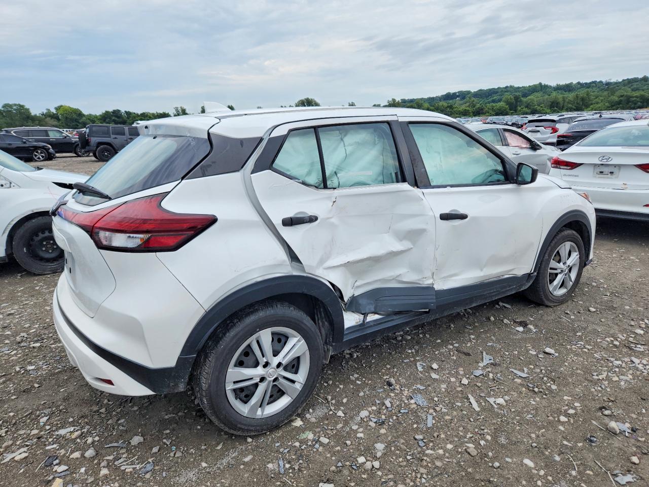 2023 NISSAN KICKS S — снимка 3