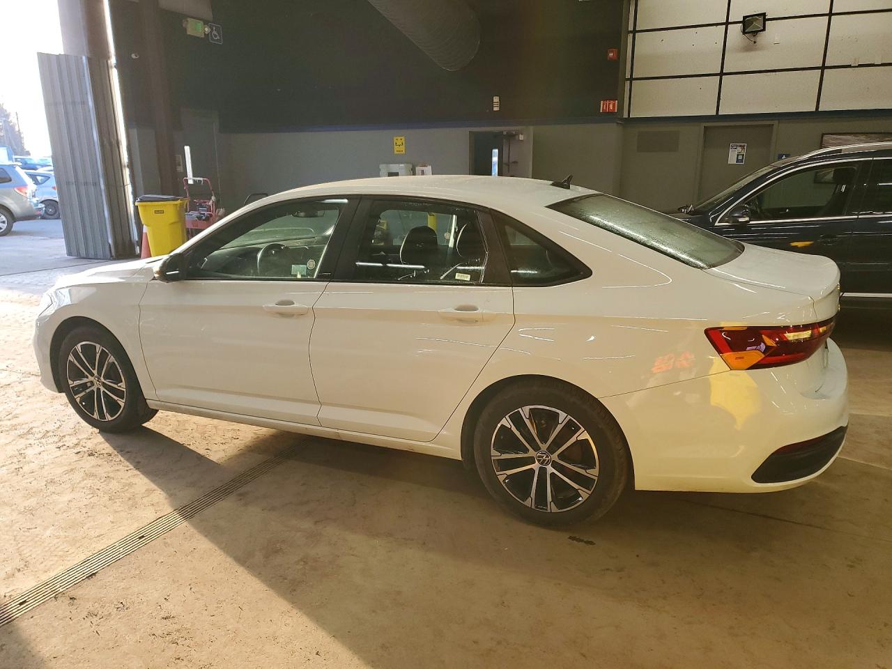 2025 VOLKSWAGEN JETTA SPORT — снимка 2