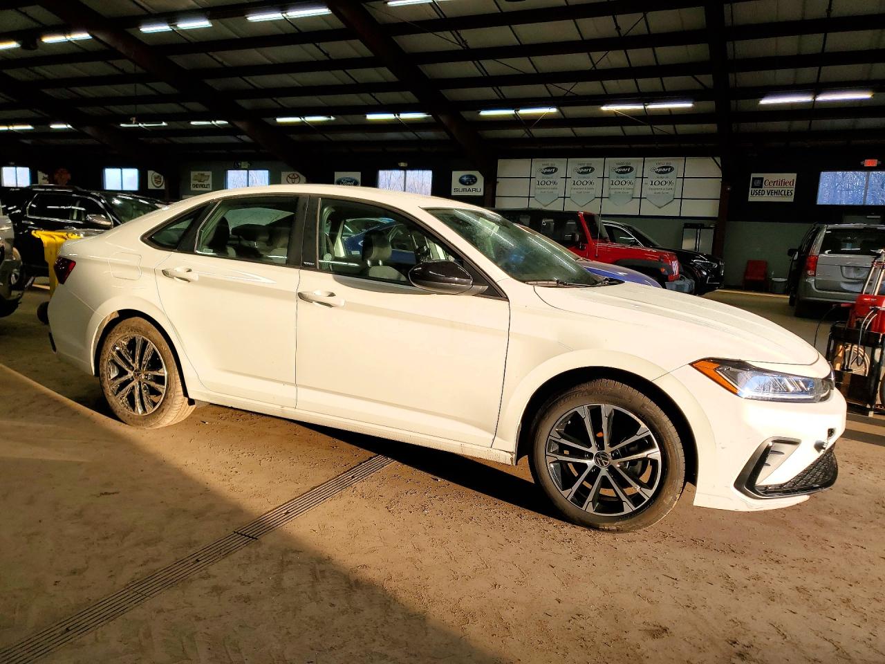2025 VOLKSWAGEN JETTA SPORT — снимка 4