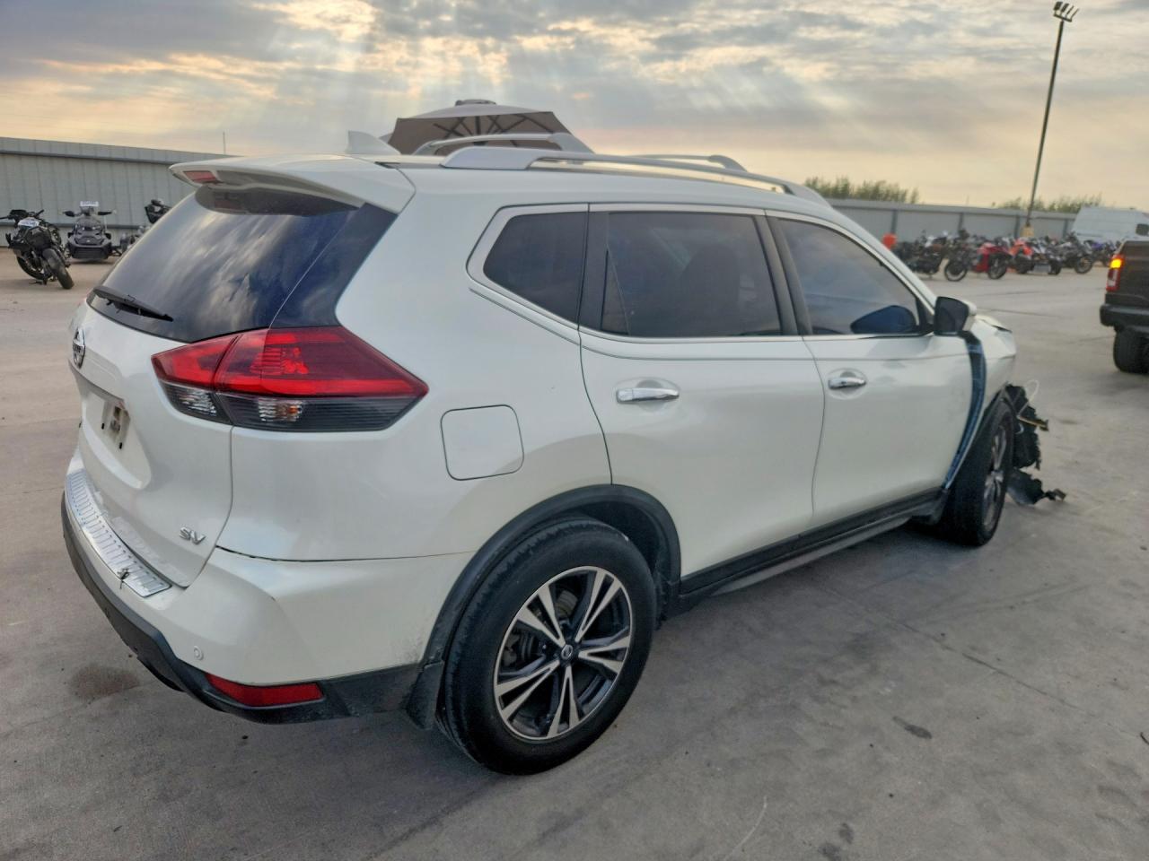 2019 NISSAN ROGUE SV — снимка 3