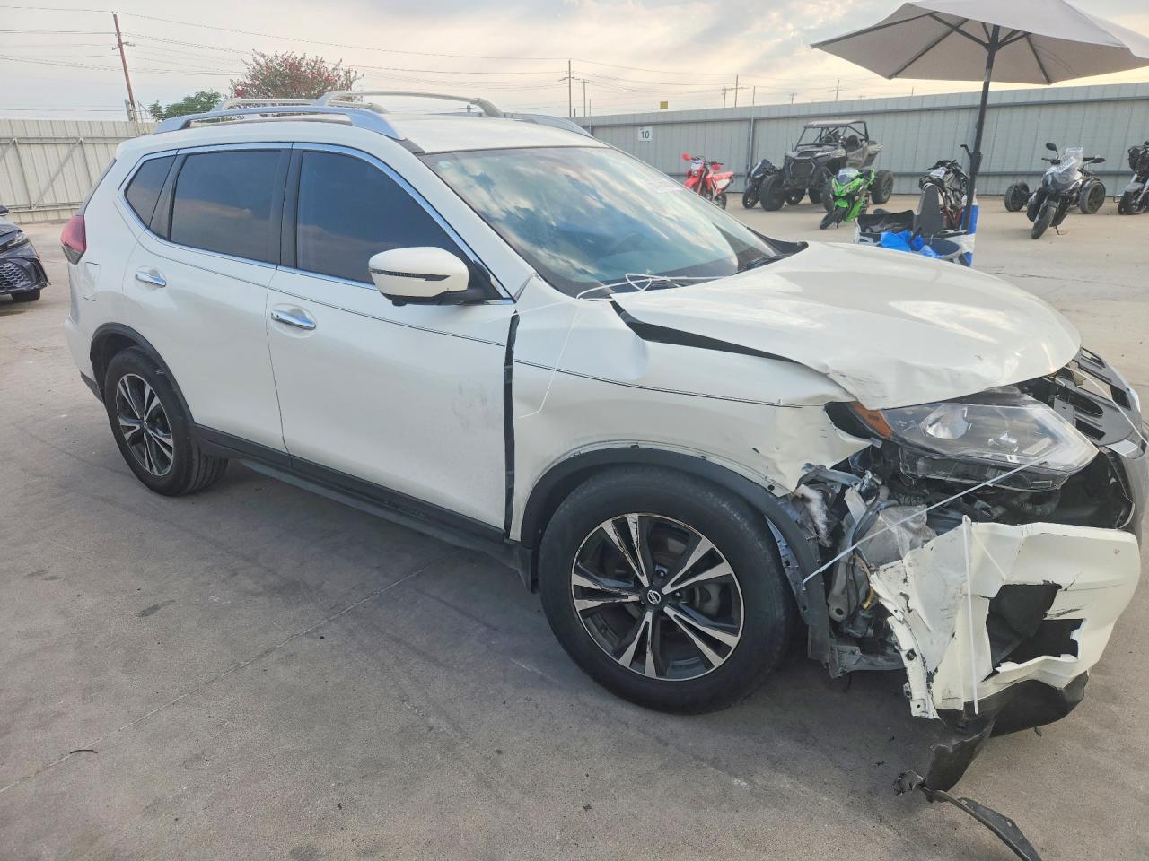 2019 NISSAN ROGUE SV — снимка 4