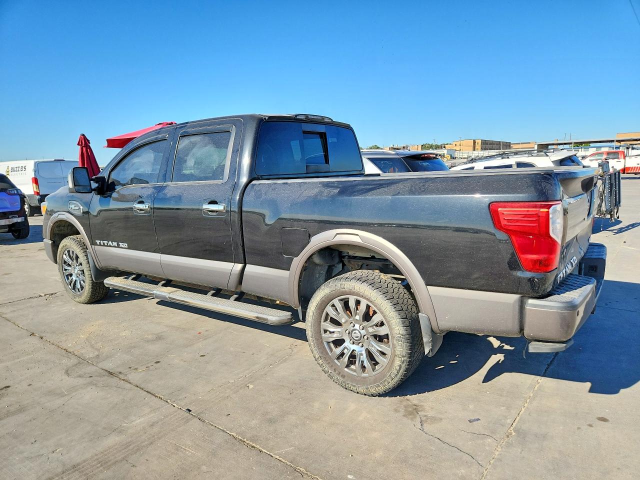 2017 NISSAN TITAN XD PLATINUM RESERVE — снимка 2