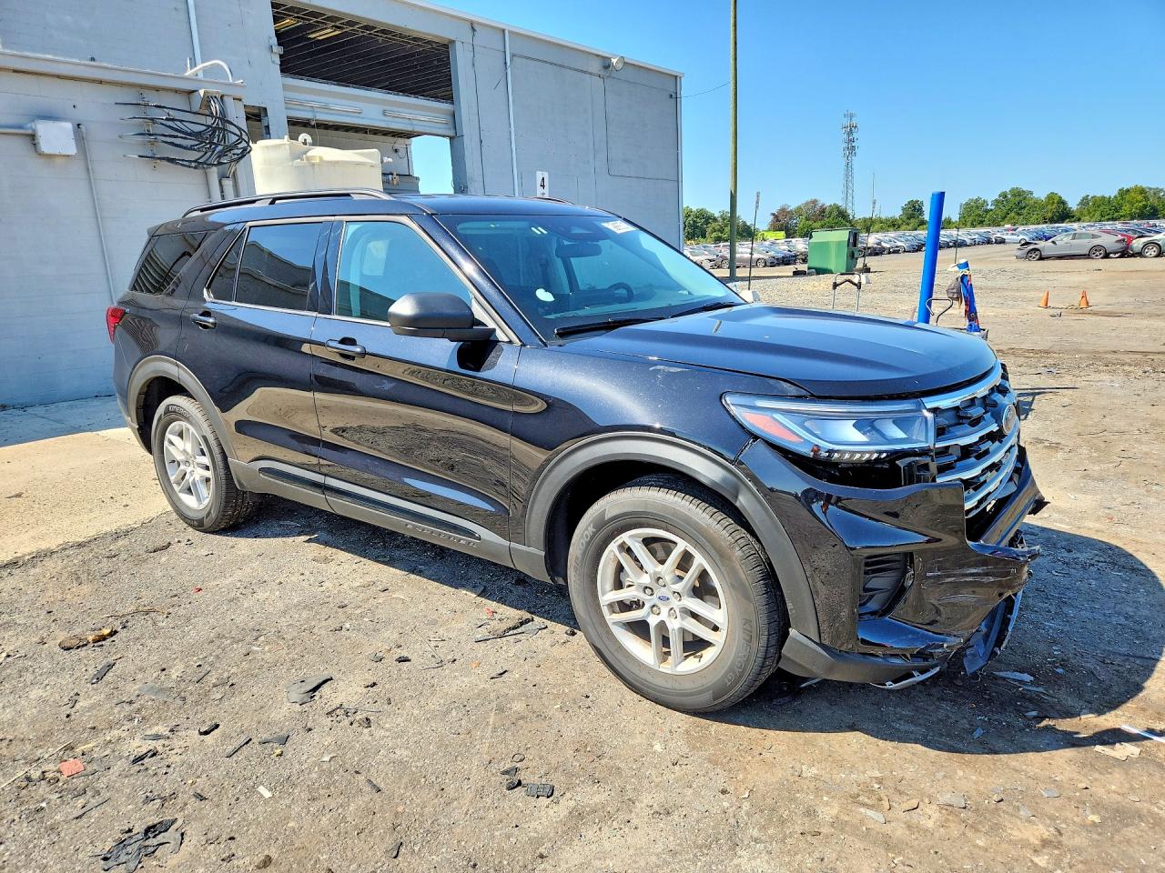 2026 FORD EXPLORER ACTIVE — photo 4