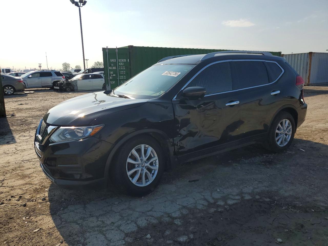 2017 NISSAN ROGUE SV