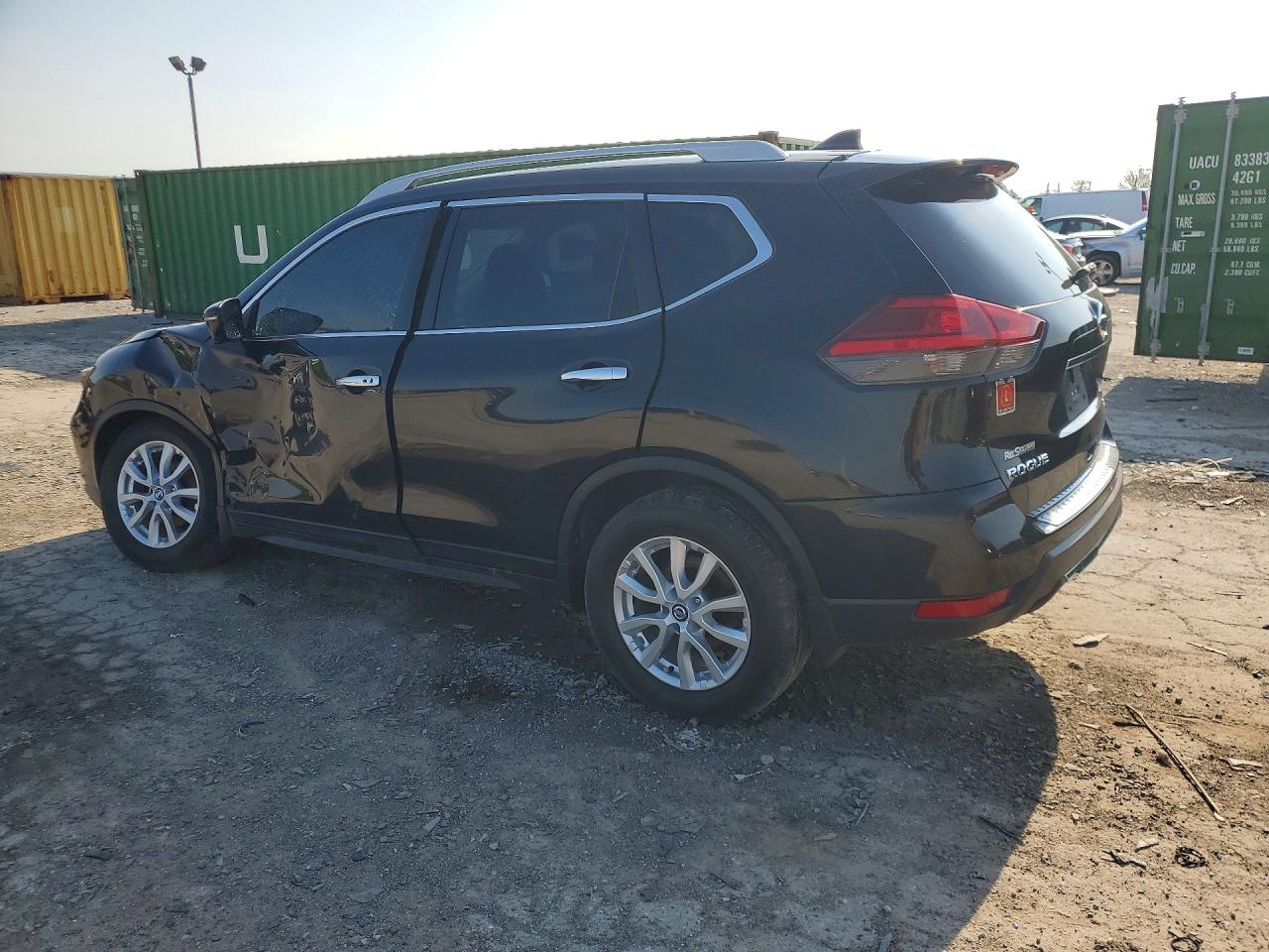 2017 NISSAN ROGUE SV — снимка 2