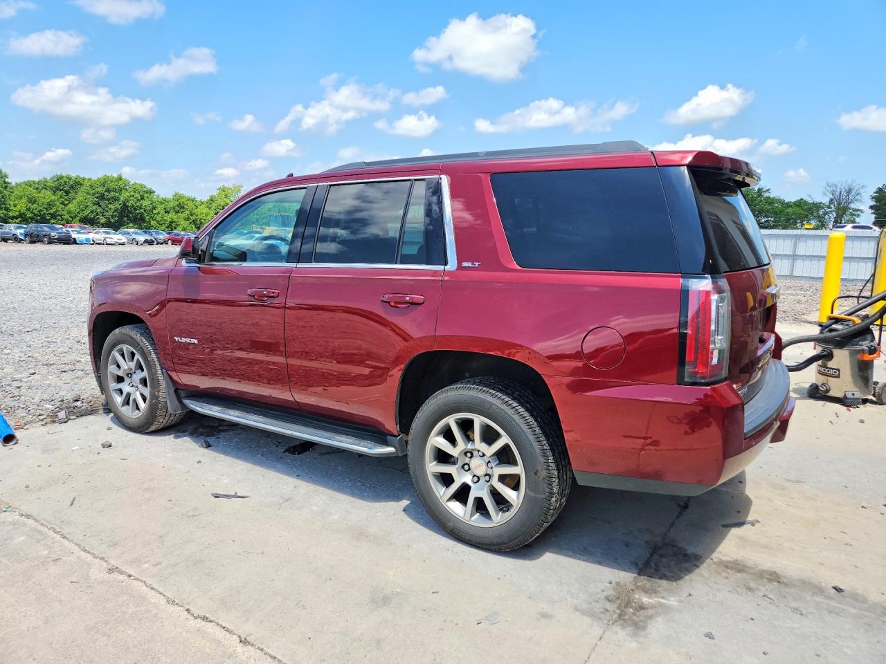 2017 GMC YUKON SLT — снимка 2