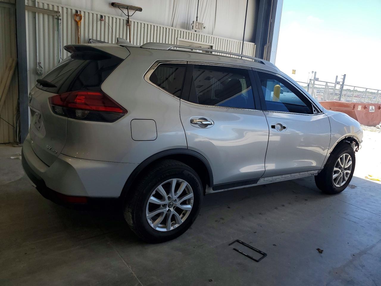 2017 NISSAN ROGUE SV — снимка 3