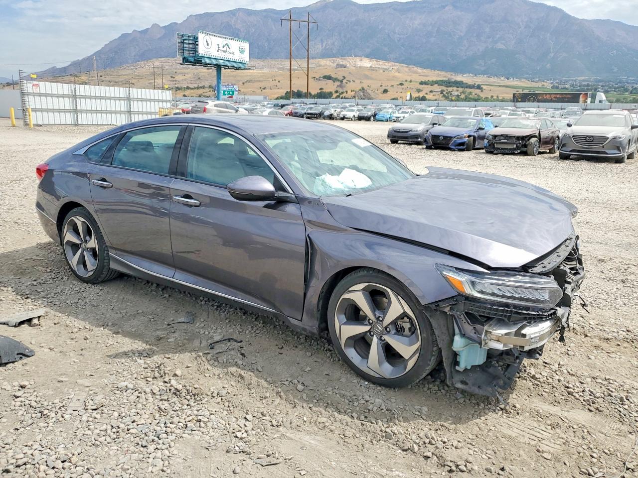 2018 HONDA ACCORD TOURING — снимка 4