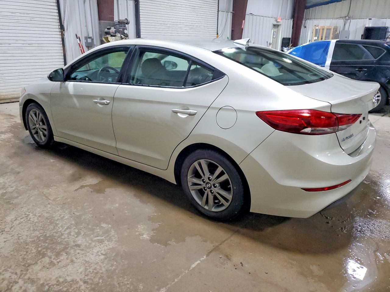 2017 HYUNDAI ELANTRA SE — снимка 2