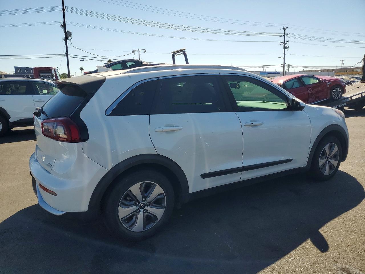 2019 KIA NIRO LX — снимка 3