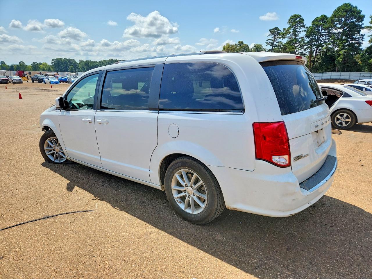 2019 DODGE GRAND CARAVAN SXT — снимка 2