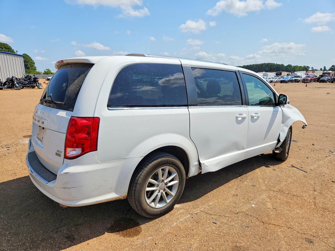 2019 DODGE GRAND CARAVAN SXT — снимка 3