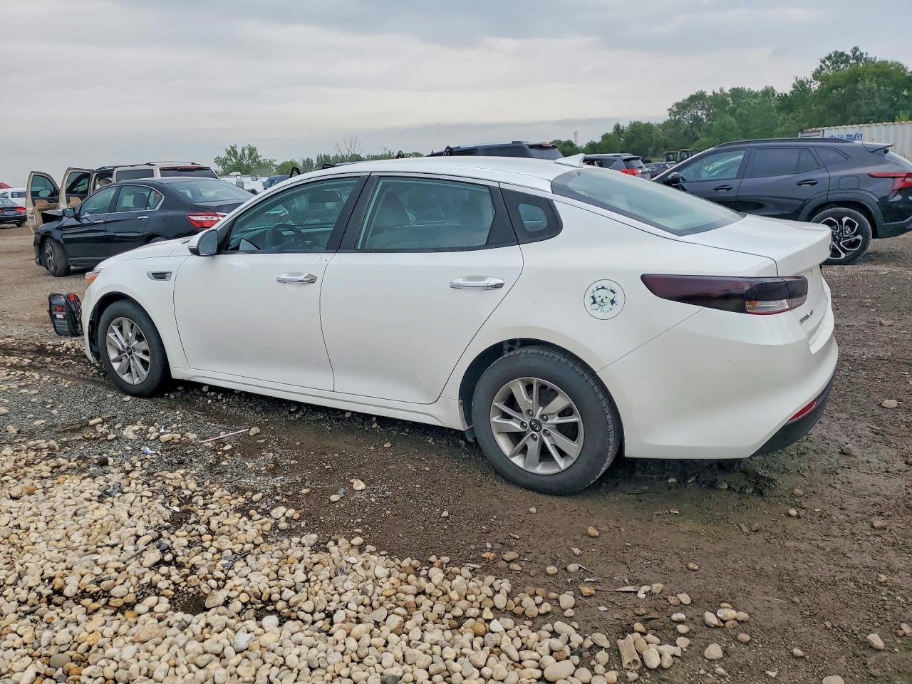 2016 KIA OPTIMA LX — снимка 2