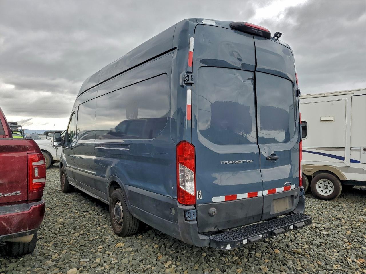 2020 FORD TRANSIT T-250 — снимка 2