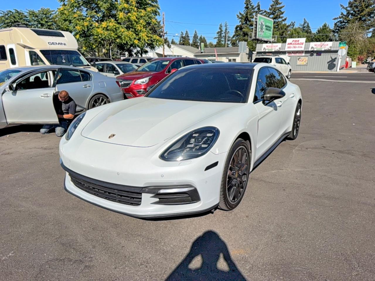 2017 PORSCHE PANAMERA 2 — снимка 2
