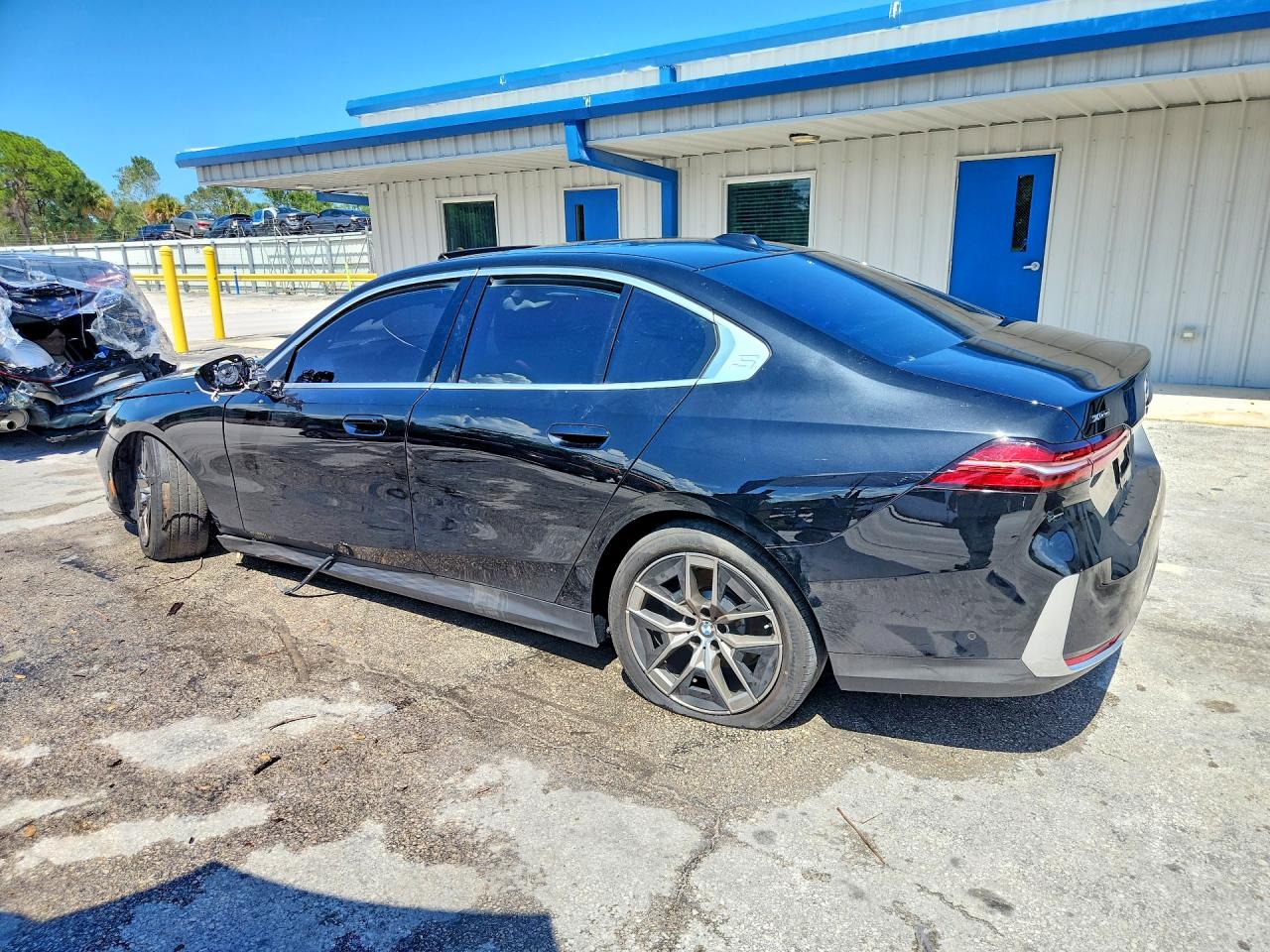 2026 BMW 530 XI — снимка 2