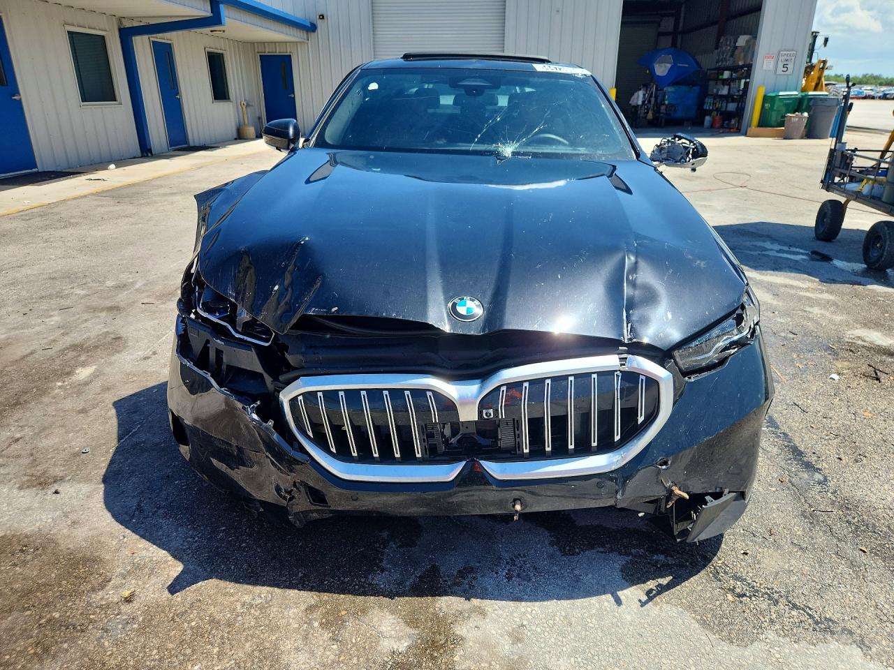 2026 BMW 530 XI — снимка 5